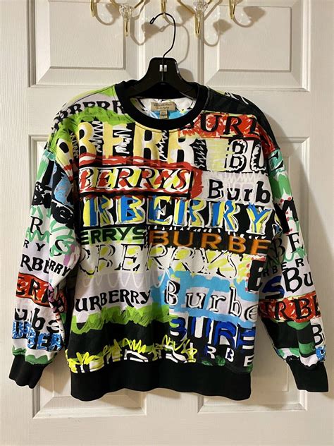 burberry damensweatshirt mit graffiti